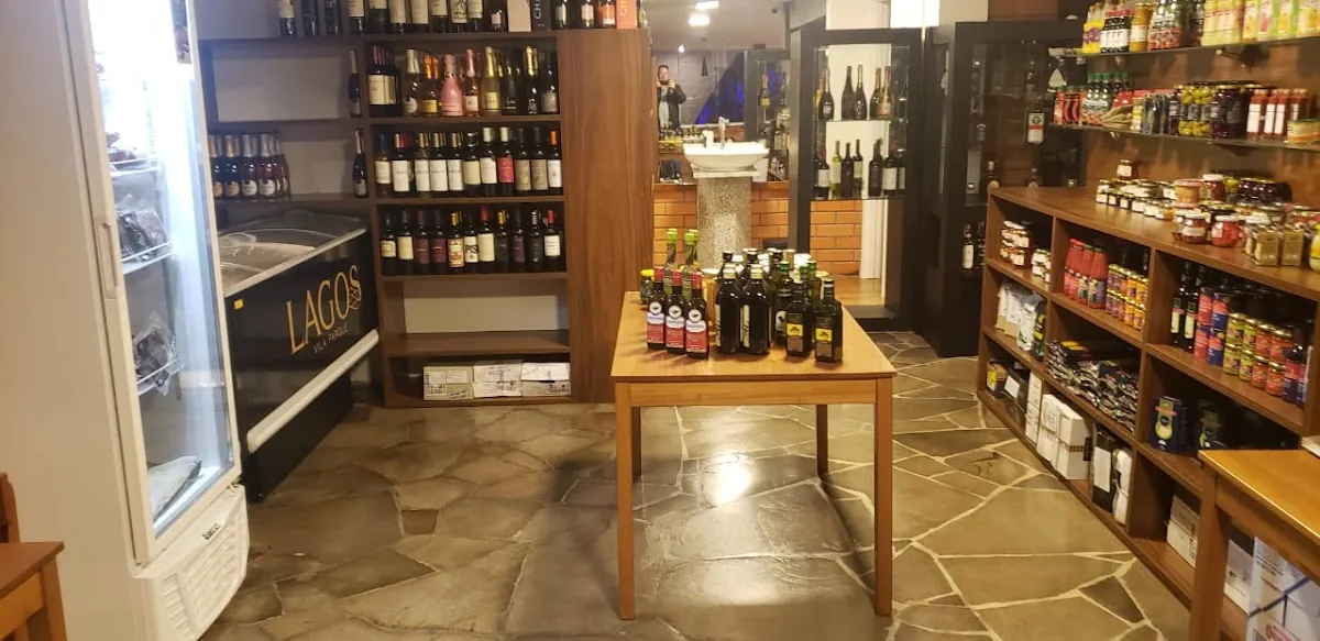 Lagos Vila Parque — Restaurantes em Vila Flores-RS